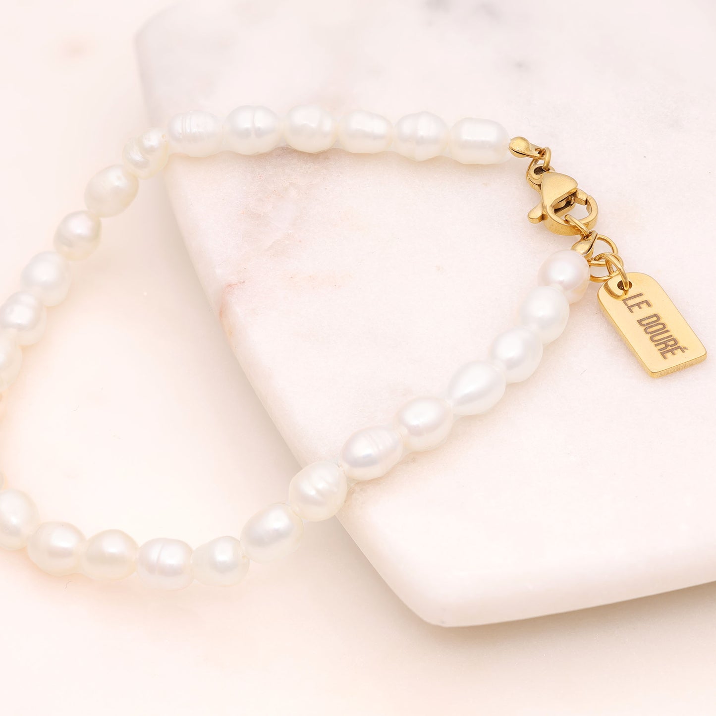 Perlume Bracelet