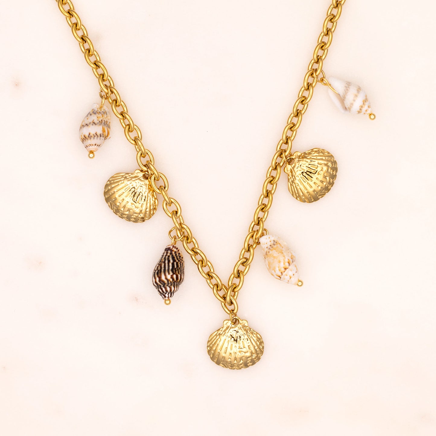 illa Necklace