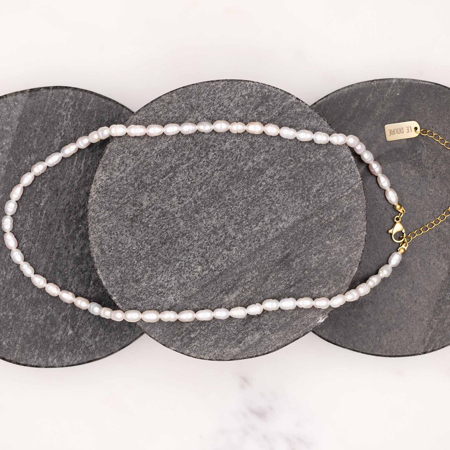 Perlume Necklace