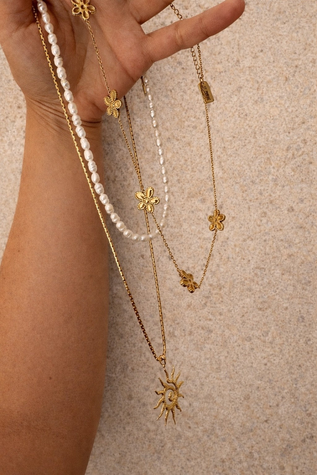 Perlume Necklace