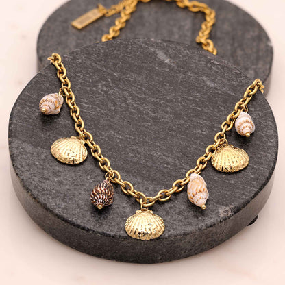 illa Necklace